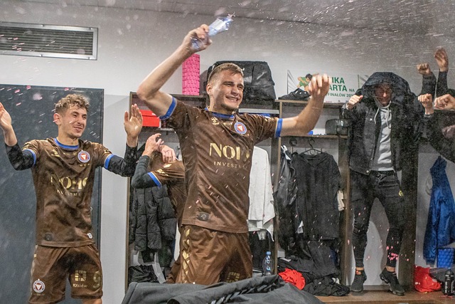 保罗不会轻 保罗不会轻